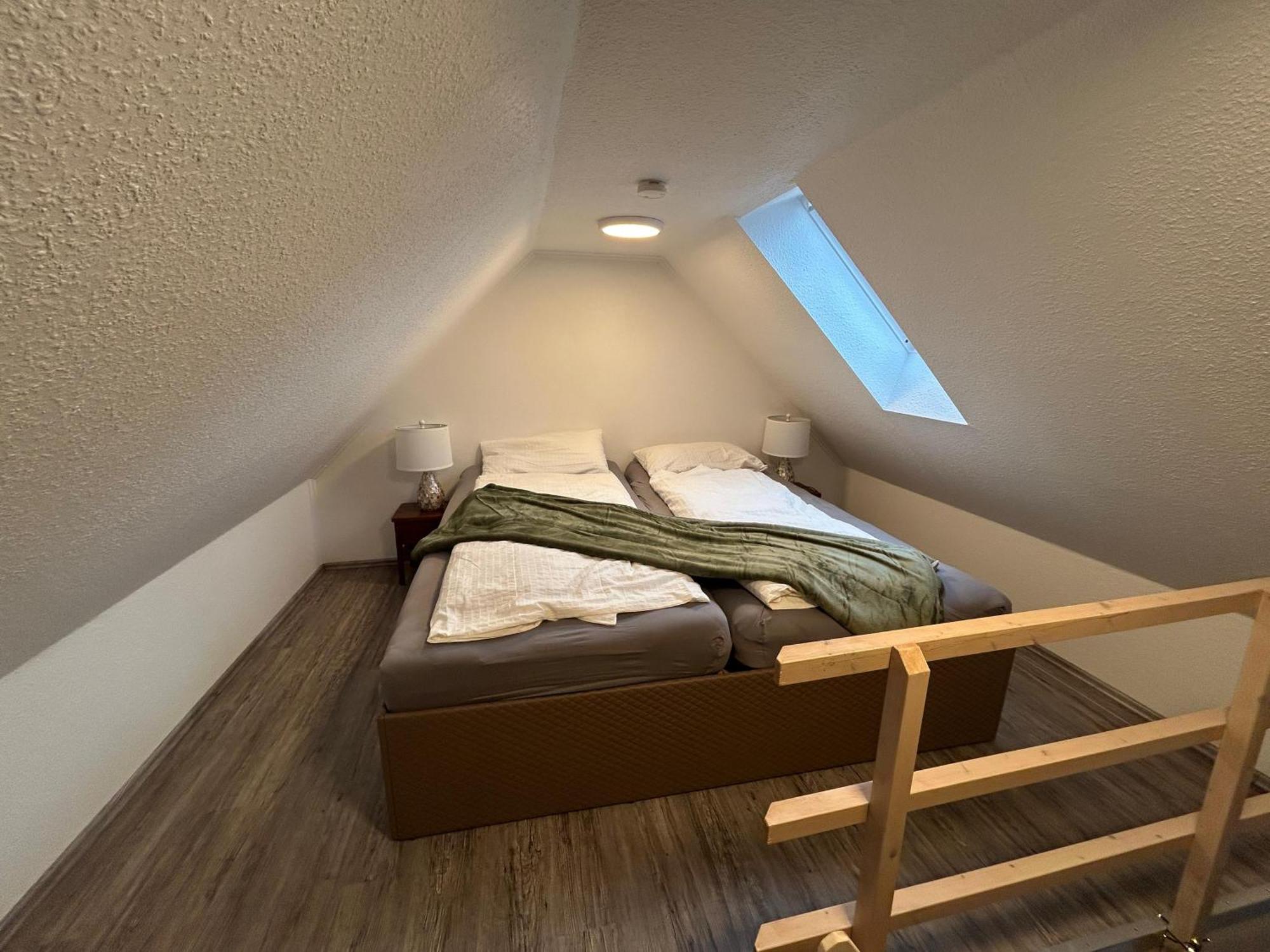 Gemuetliche Maisonette-Wohnung In Sankt Augustin Menden Esterno foto